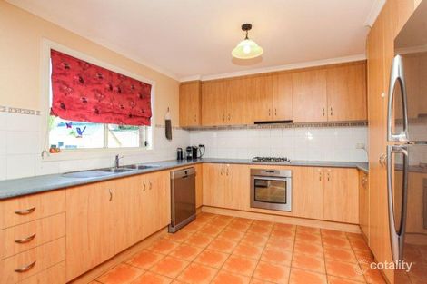 Property photo of 35 Blenheim Way Caroline Springs VIC 3023