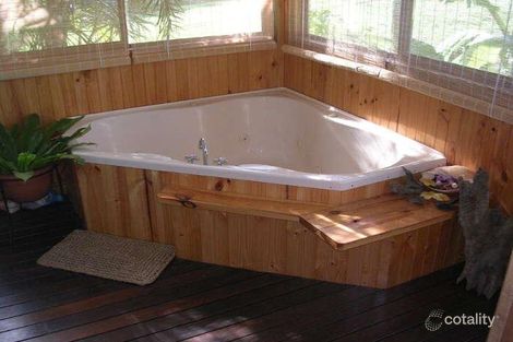 Property photo of 10 Gloucester Street Ormiston QLD 4160