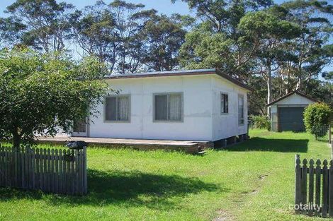 30 Princes Hwy, Lake Tabourie, NSW 2539