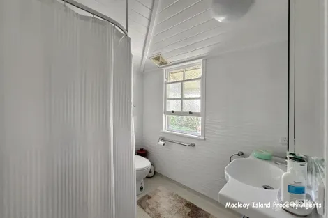 Property photo of 16 Orion Street Macleay Island QLD 4184