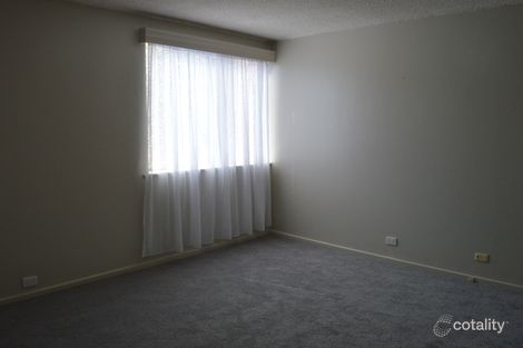 Property photo of 2/12 Walsh Place Curtin ACT 2605