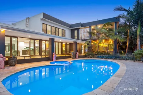 Property photo of 23 Champagne Boulevard Helensvale QLD 4212