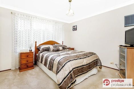 Property photo of 10 Exbury Court Wattle Grove NSW 2173