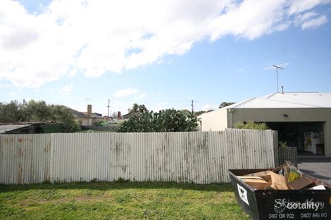 335 Autumn St, Newtown, VIC 3220