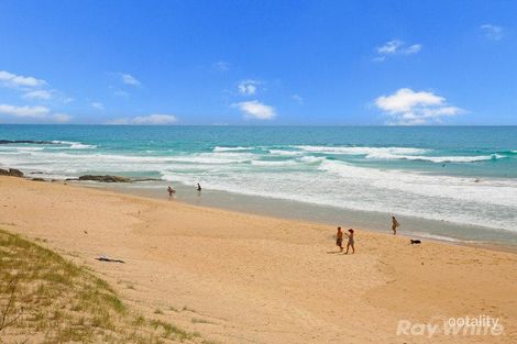 Property photo of 19 Yinneburra Street Yaroomba QLD 4573