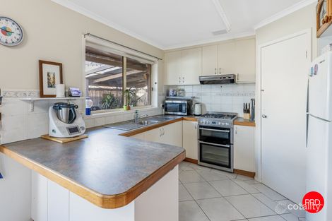 Property photo of 2 Timberview Terrace Kangaroo Flat VIC 3555