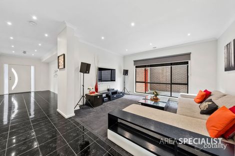 Property photo of 11 Tatterson Way Caroline Springs VIC 3023