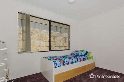 Property photo of 4 Milverton Loop Leda WA 6170