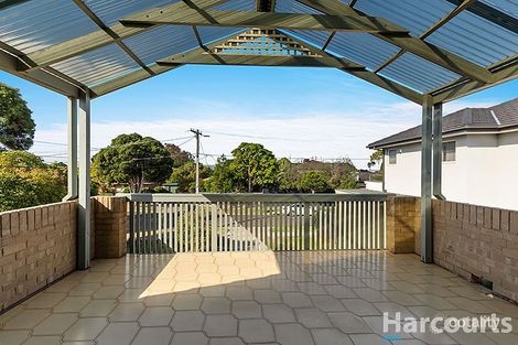 Property photo of 1 Dubbo Court Glen Waverley VIC 3150