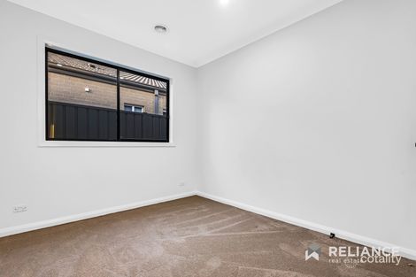 Property photo of 34 Universal Road Tarneit VIC 3029