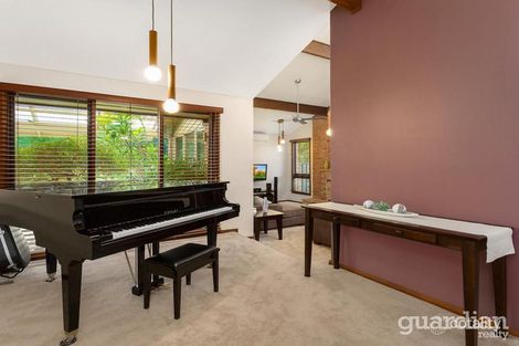 Property photo of 17 Woodburn Place Glenhaven NSW 2156