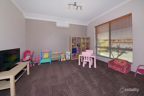 Property photo of 3 Wallcliffe Gate Carramar WA 6031