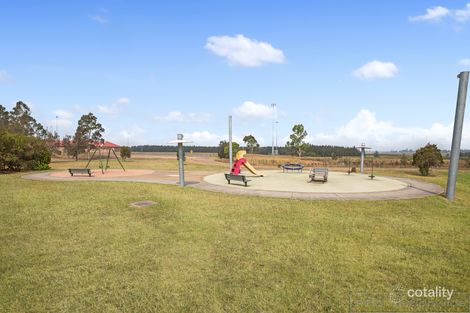 Property photo of 19 Featherwood Place Thornton NSW 2322