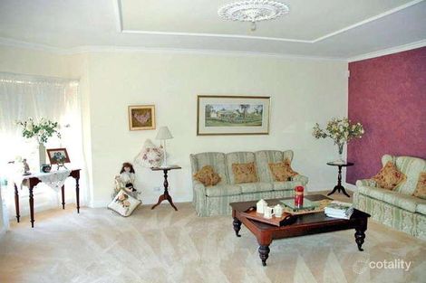 Property photo of 12 Cherryhills Drive Cranbourne VIC 3977