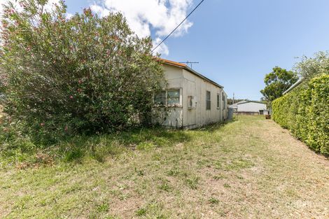 Property photo of 8 Piriwal Street Pelican NSW 2281