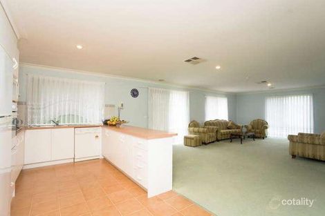 Property photo of 6 Tonelli Place Burnside VIC 3023