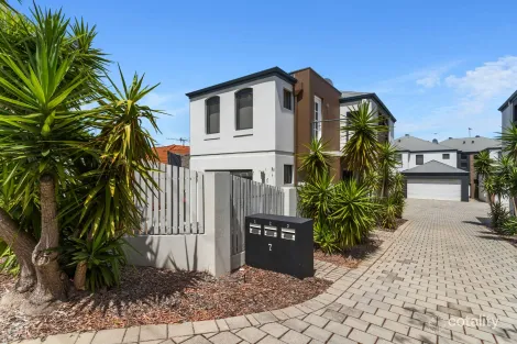 Property photo of 2/7 Waterloo Street Joondanna WA 6060