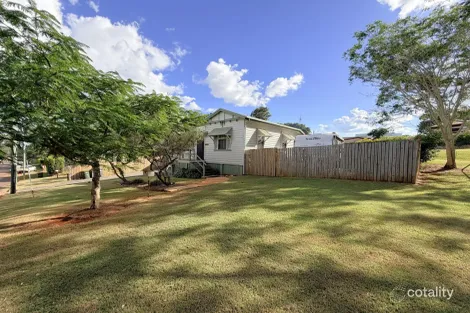 2 Elizabeth St, Childers, QLD 4660