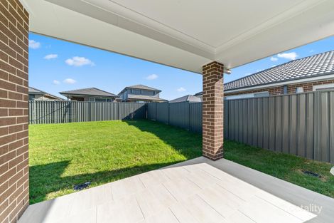 Property photo of 26 Versace Crescent Melonba NSW 2765