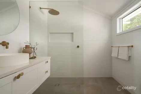 Property photo of 153 Gordon Street Gordon Park QLD 4031