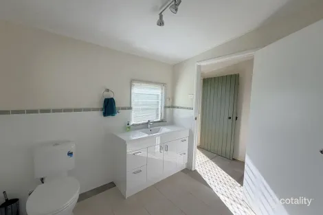 Property photo of 2 Elizabeth Childers QLD 4660