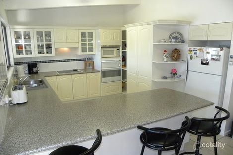 Property photo of 70 Berrima Parade Surfside NSW 2536