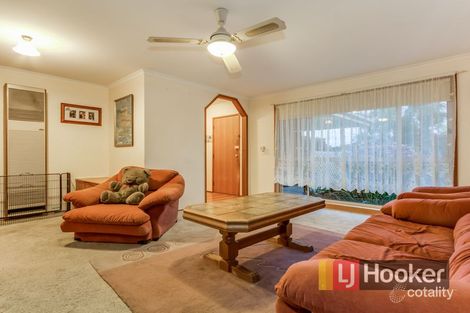 Property photo of 40 Cairns Road Hampton Park VIC 3976