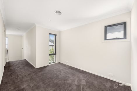 Property photo of 8 Greenwich Crescent Bundoora VIC 3083