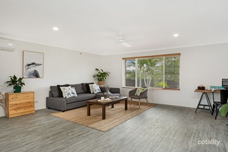 Property photo of 18 Issell Place Highland Park QLD 4211