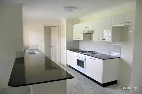 Property photo of 12 Riveroak Drive Mardi NSW 2259