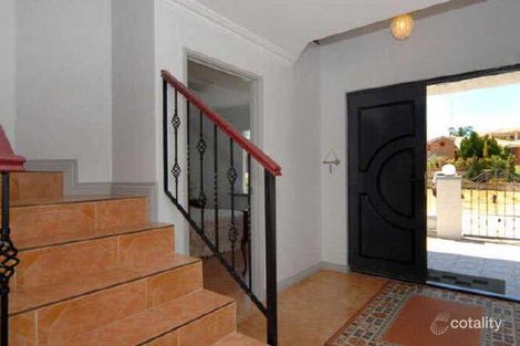 Property photo of 5 Luscombe Way Coogee WA 6166