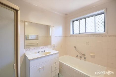 Property photo of 32 Clarence Street Macquarie Fields NSW 2564