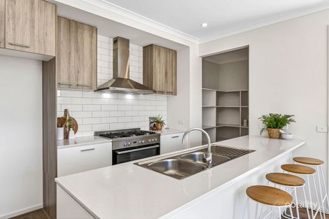 Property photo of 8 Grass Tree Court Torquay VIC 3228