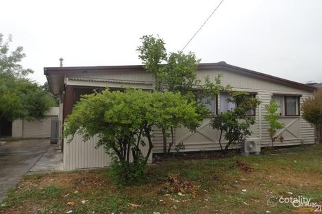 Property photo of 15 Koonalda Grove Dandenong North VIC 3175