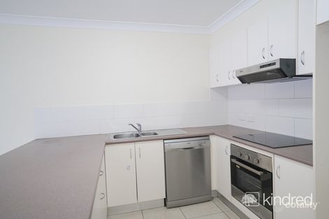 Property photo of 2/12 Cadell Crescent Rothwell QLD 4022