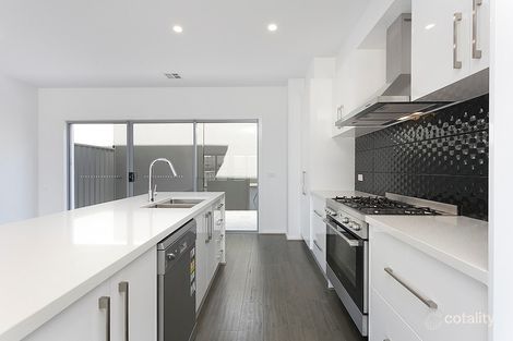 Property photo of 41 Duranta Drive Gowanbrae VIC 3043