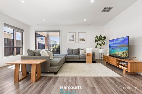 Property photo of 20 Equestria Boulevard Wollert VIC 3750