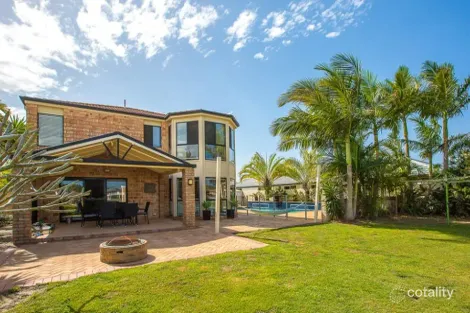 Property photo of 31 Glenwater Crescent Helensvale QLD 4212