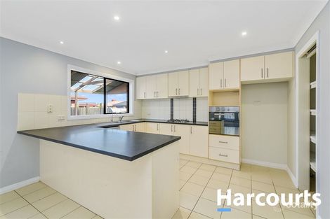 Property photo of 9 Taplan Crescent Cranbourne West VIC 3977