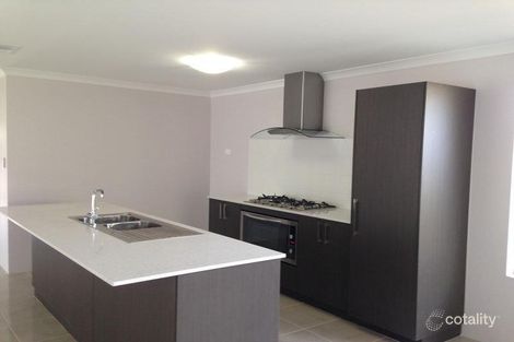 Property photo of 18 Windermere Chase Butler WA 6036