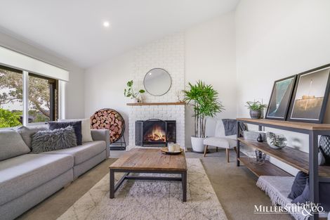 Property photo of 13 Yaralla Crescent St Helena VIC 3088