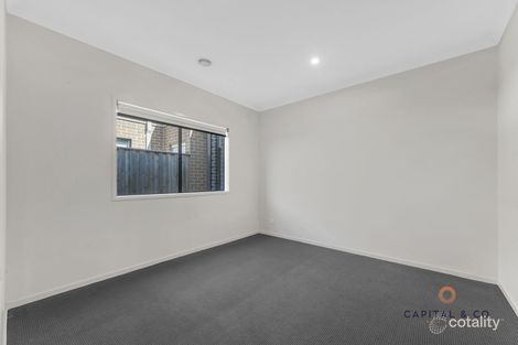 Property photo of 52 Errol Boulevard Mickleham VIC 3064