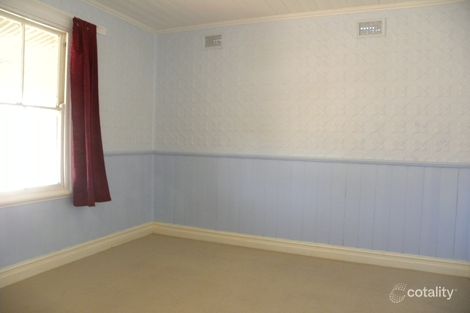 27 Gordon St, Young, NSW 2594