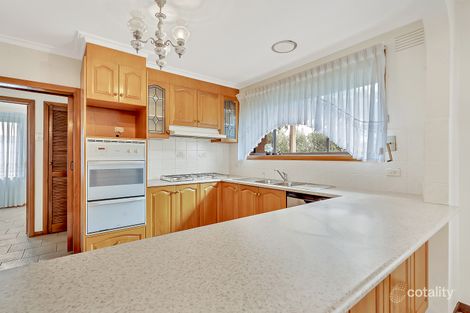 Property photo of 10 Stonehaven Drive Thomastown VIC 3074