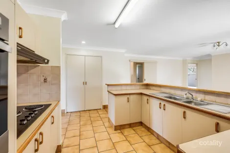 Property photo of 9 Roslyn Street Westbrook QLD 4350