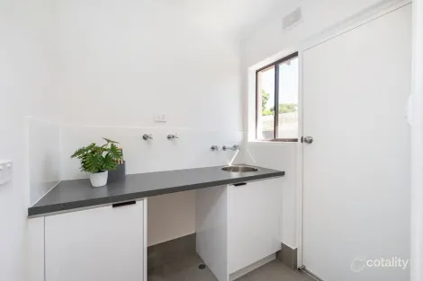 Property photo of 4/43 Kalgoorlie Road Largs Bay SA 5016