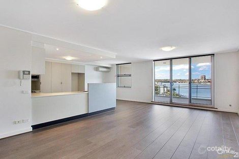 Property photo of 725/25 Bennelong Parkway Wentworth Point NSW 2127