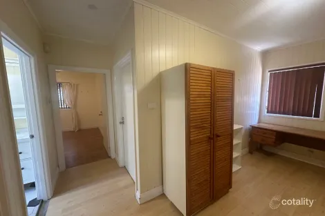 Property photo of 16 Brassey Street Fairfield QLD 4103