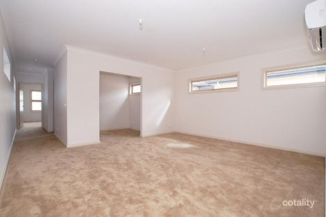 Property photo of 28 Bardia Avenue Seaford VIC 3198
