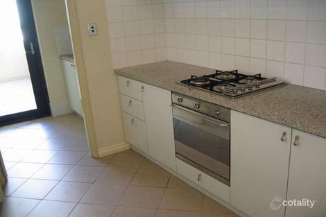 15/10 Doepel St, North Fremantle, WA 6159